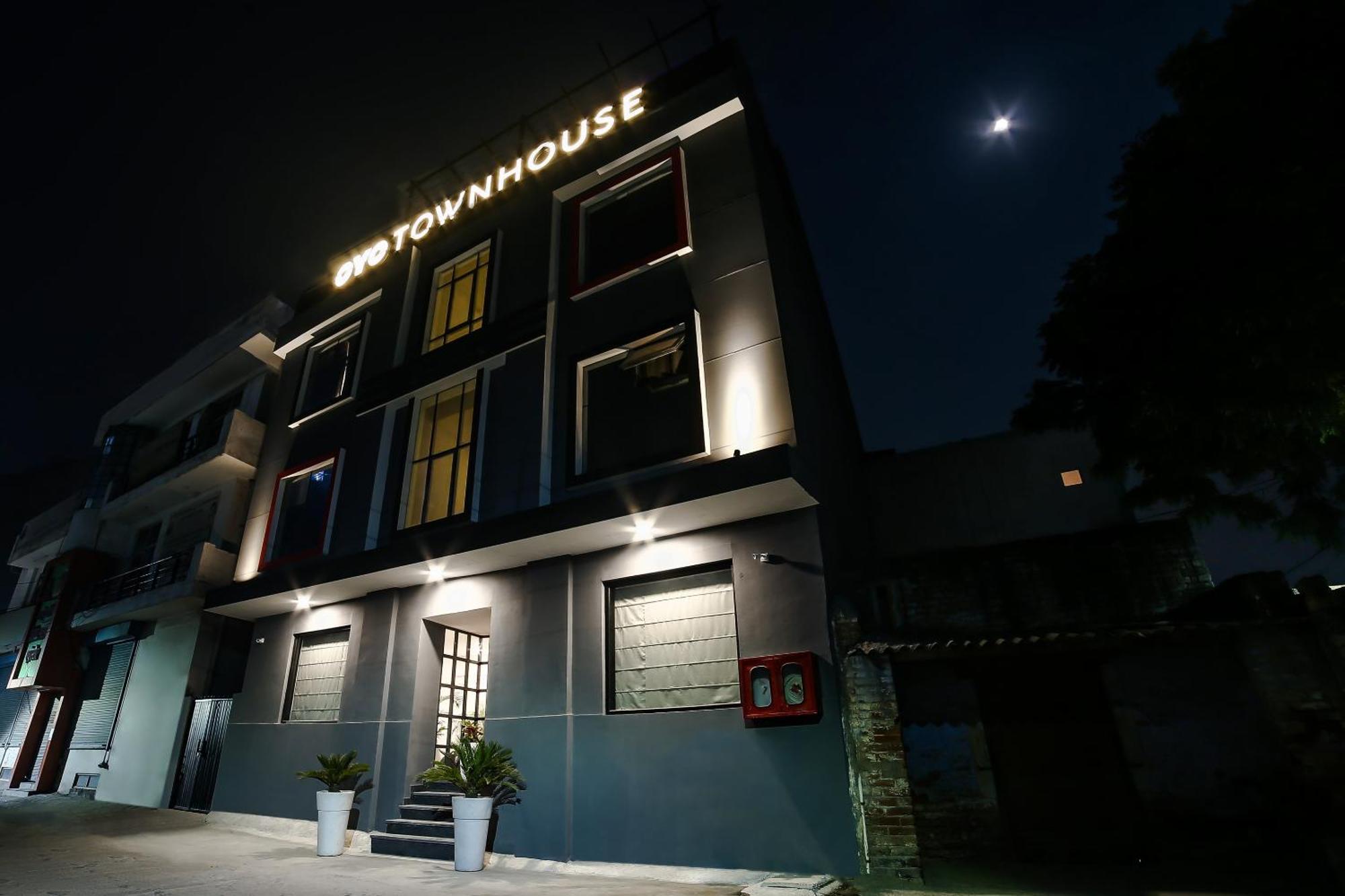 Hotel Collection O Townhouse 069 Gurgáon Exteriér fotografie