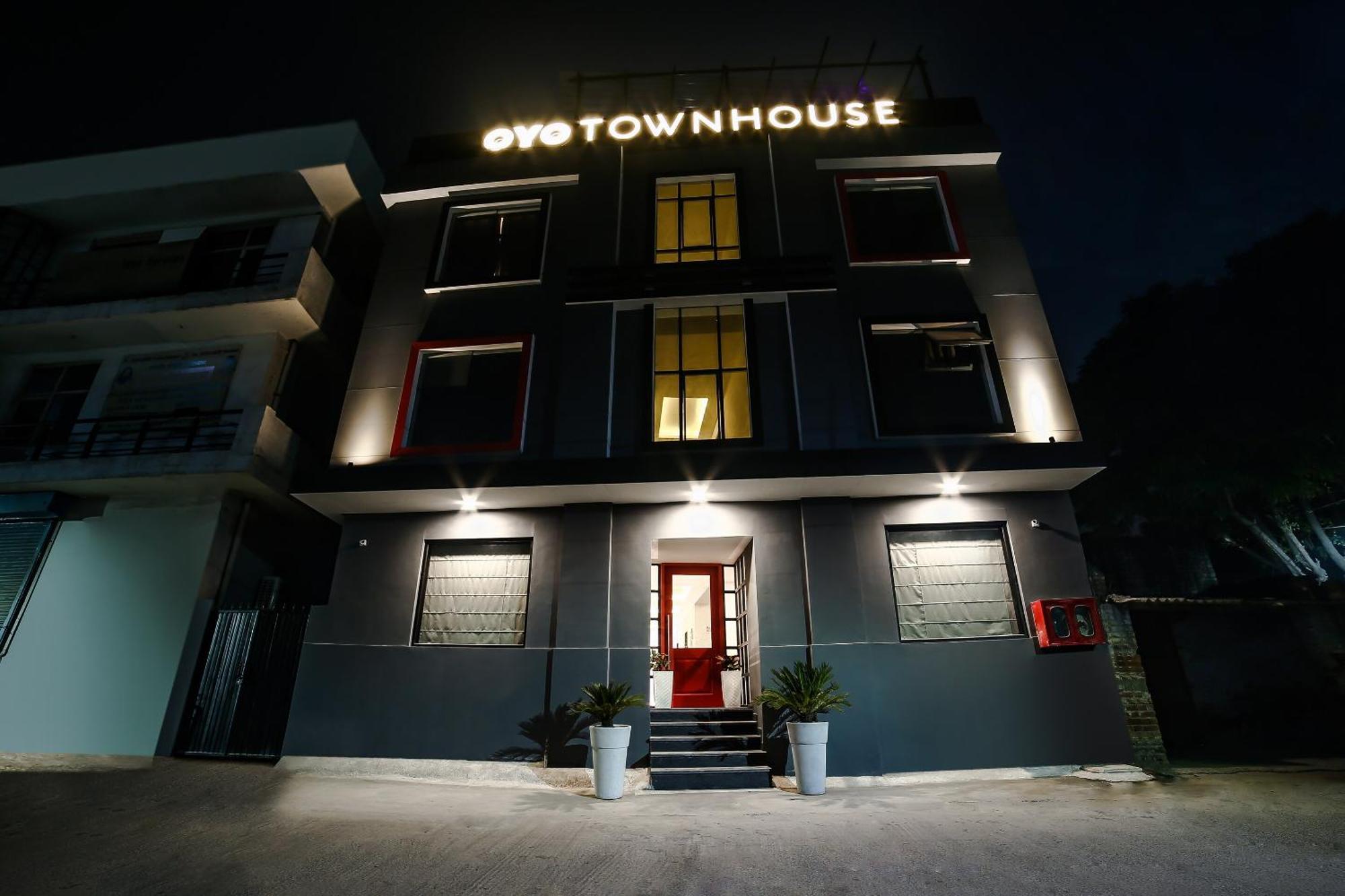 Hotel Collection O Townhouse 069 Gurgáon Exteriér fotografie